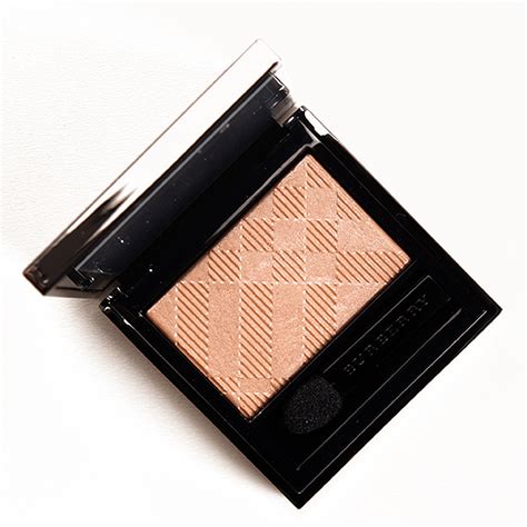 Burberry shell eyeshadow review